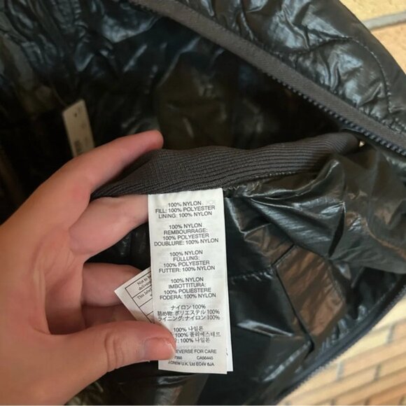 NWT J. Crew Vest Quilted Primaloft Black Full Zip Up Mock Neck Women’s Size XL - Picture 4 of 5